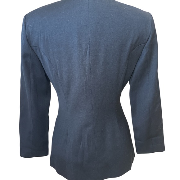 Ralph Lauren Women's 100% wool size 6 Classic Black Blazer - Picture 4 of 9